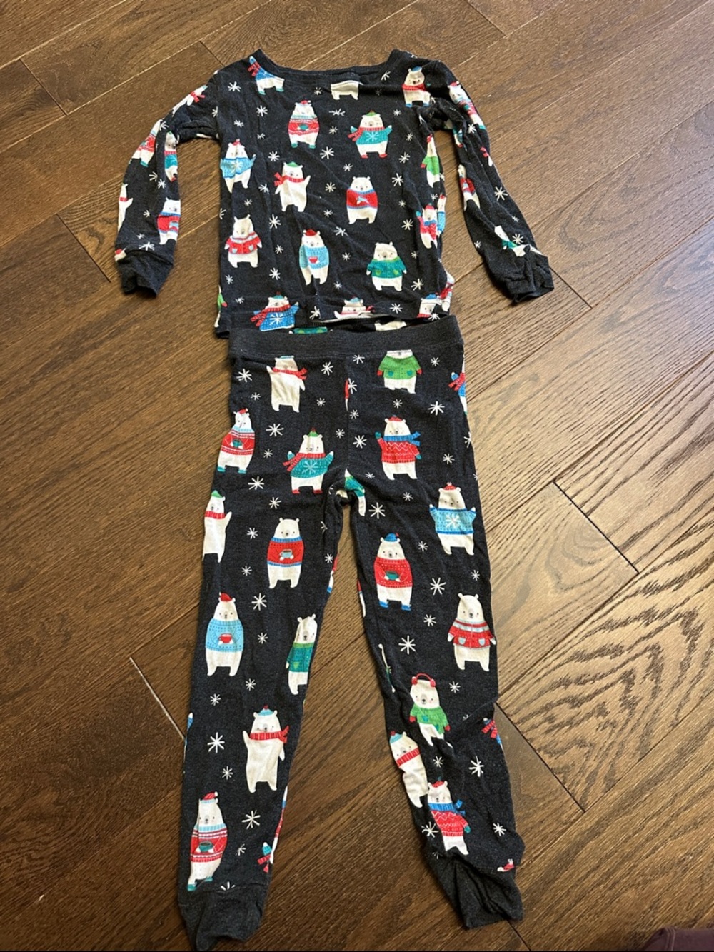 Little sleepies winter polar bear long sleeved pajamas size 2T